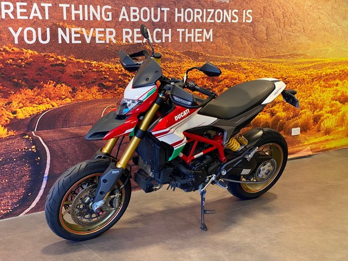 2017 Ducati Hypermotard 939 SP Hypermotard Red