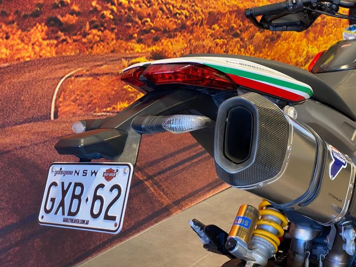 2017 Ducati Hypermotard 939 SP Hypermotard Red