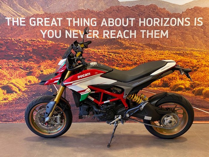 2017 Ducati Hypermotard 939 SP Hypermotard Red