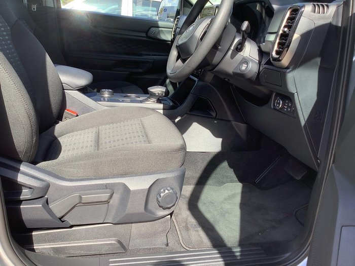 2025 Ford Everest Ambiente
