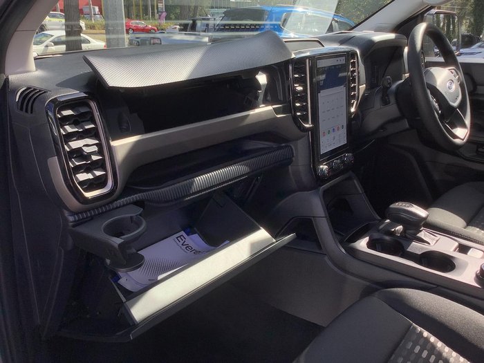 2025 Ford Everest Ambiente