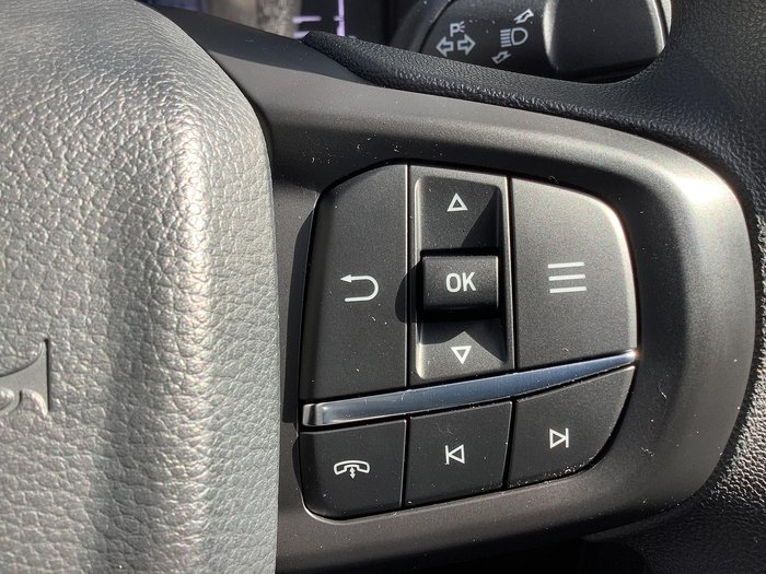 2025 Ford Everest Ambiente