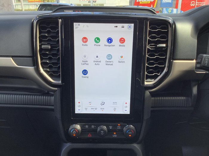 2025 Ford Everest Ambiente
