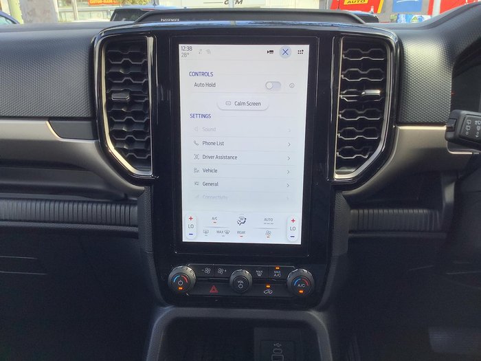 2025 Ford Everest Ambiente
