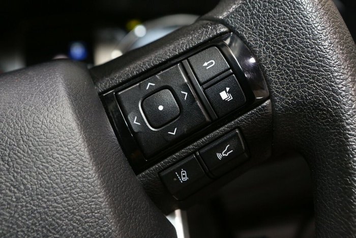 2024 Toyota Hilux SR