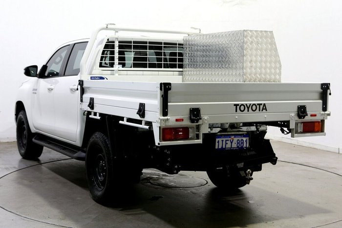 2024 Toyota Hilux SR