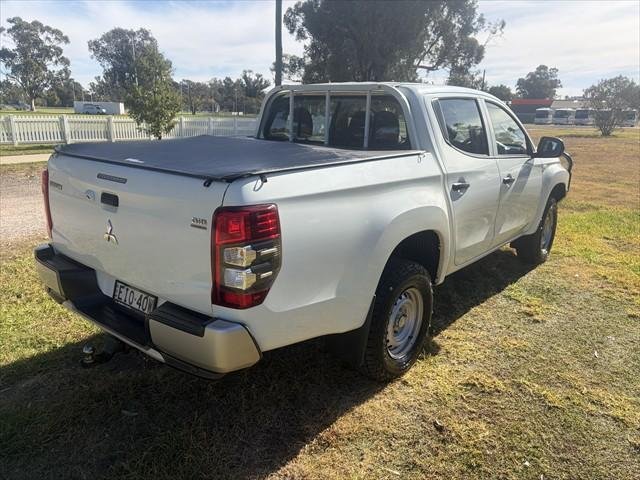 2020 Mitsubishi Triton GLX