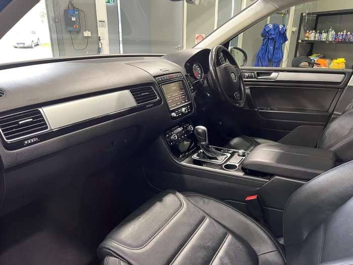 2016 Volkswagen Touareg 150TDI Element