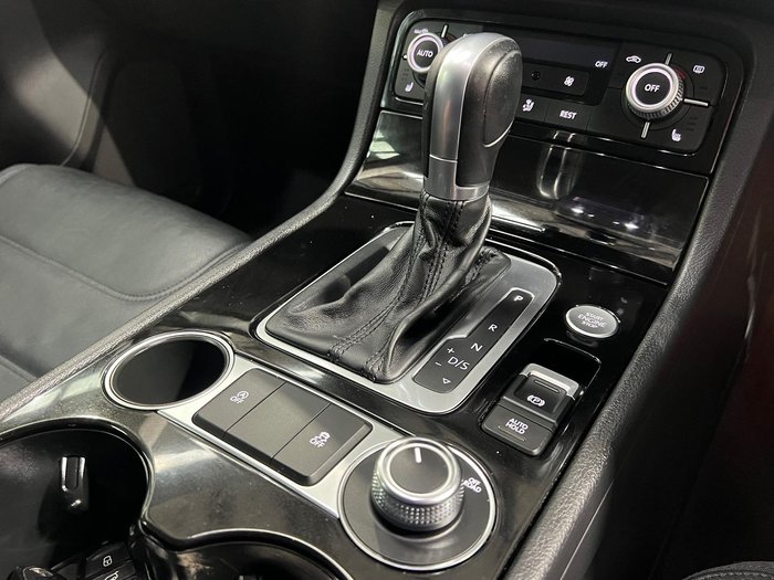 2016 Volkswagen Touareg 150TDI Element