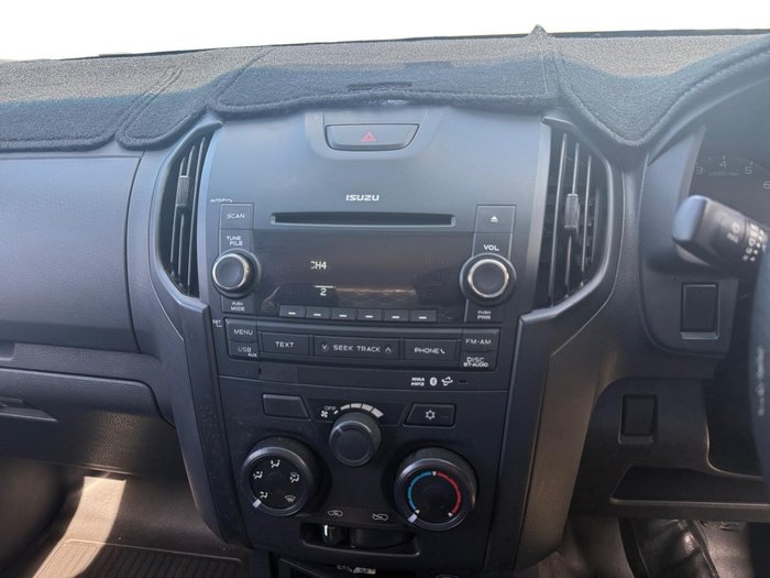 2015 Isuzu D-MAX SX