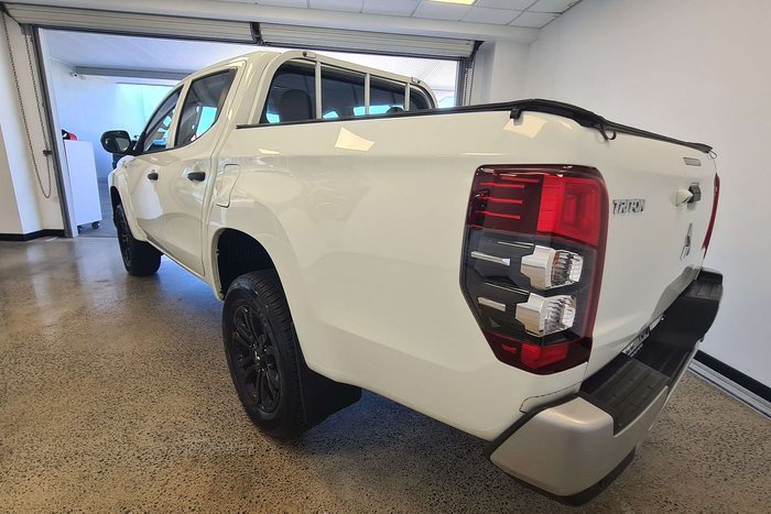 2019 Mitsubishi Triton GLX