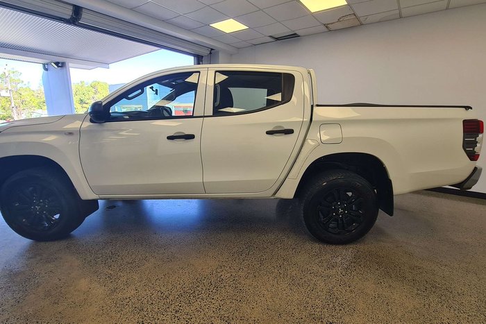 2019 Mitsubishi Triton GLX