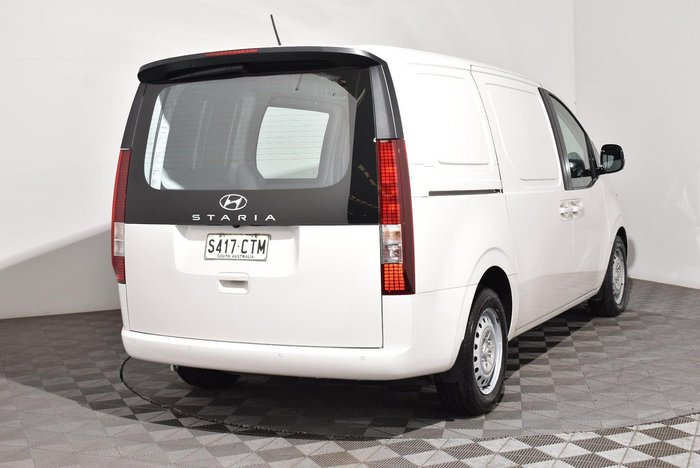 2022 Hyundai STARIA LOAD