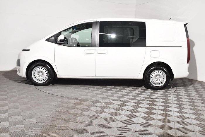 2022 Hyundai STARIA LOAD