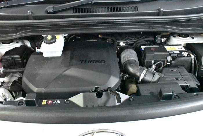 2022 Hyundai STARIA LOAD