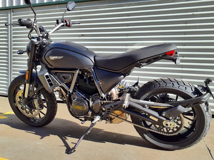 2026 Ducati Scrambler ICON Dark Scrambler Black