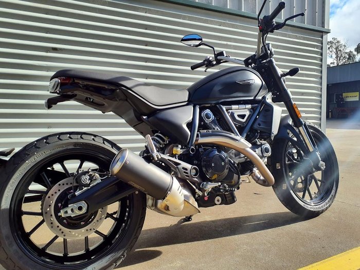 2026 Ducati Scrambler ICON Dark Scrambler Black