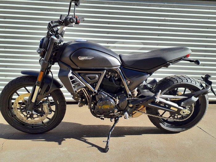 2026 Ducati Scrambler ICON Dark Scrambler Black