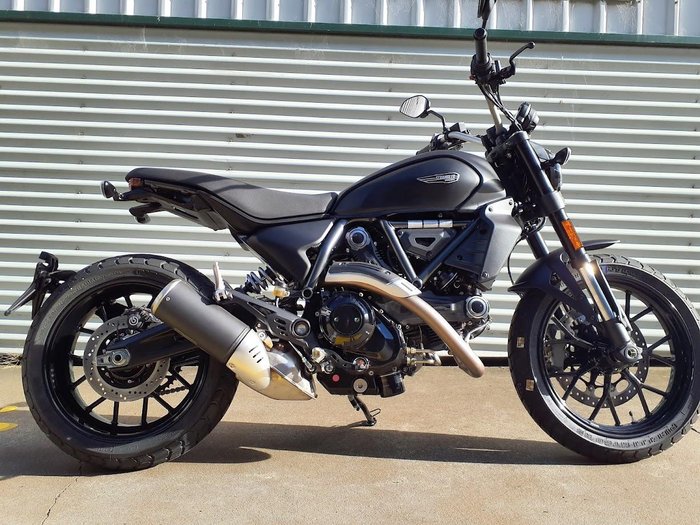 2026 Ducati Scrambler ICON Dark Scrambler Black