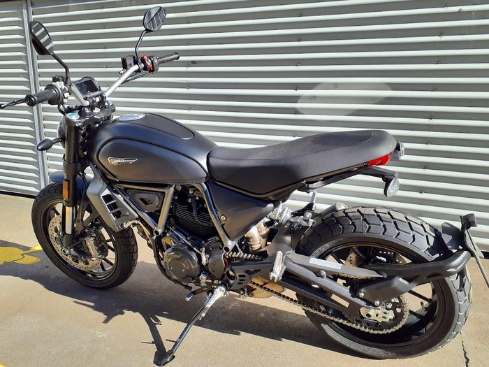 2026 Ducati Scrambler ICON Dark Scrambler Black