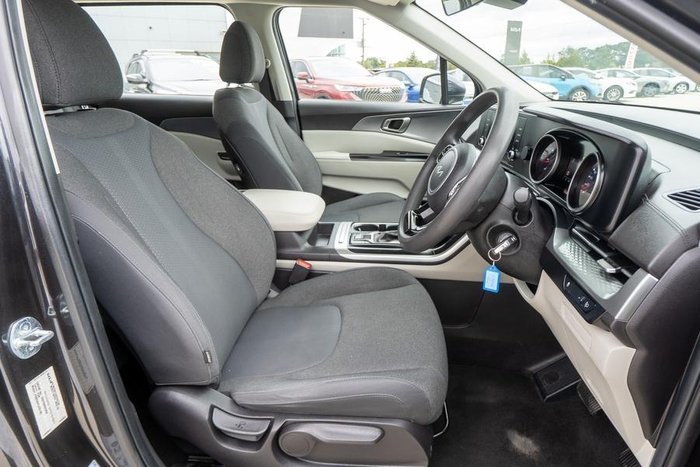 2023 Kia Carnival S