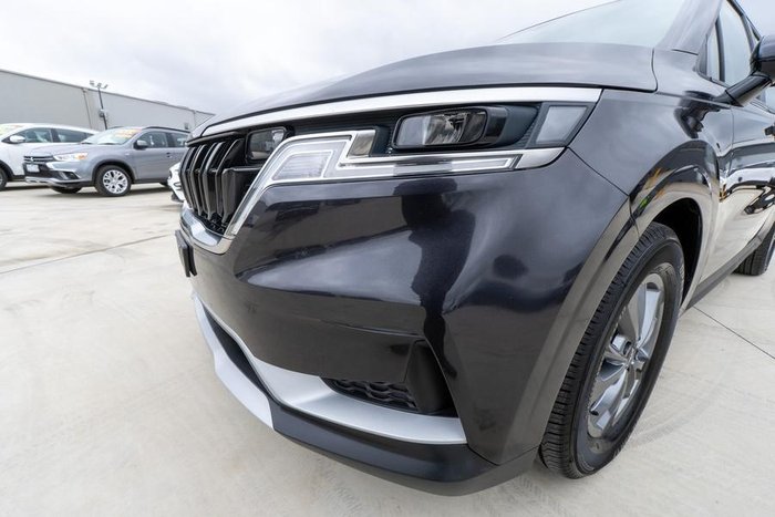 2023 Kia Carnival S