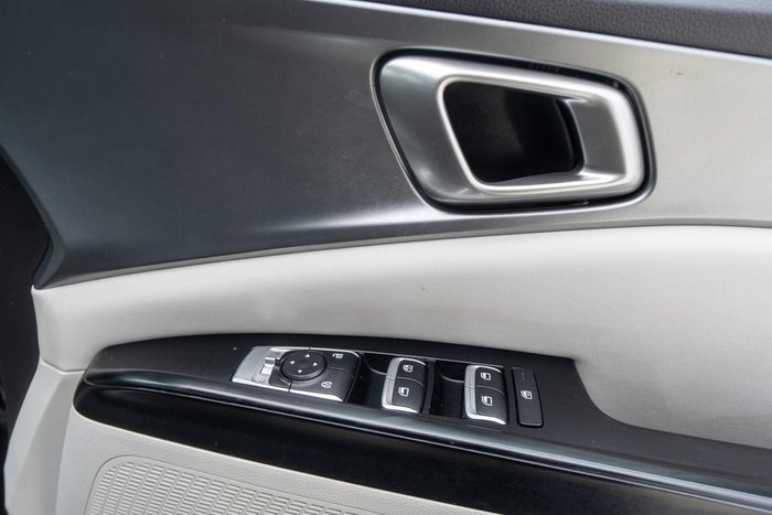 2023 Kia Carnival S