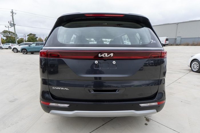2023 Kia Carnival S