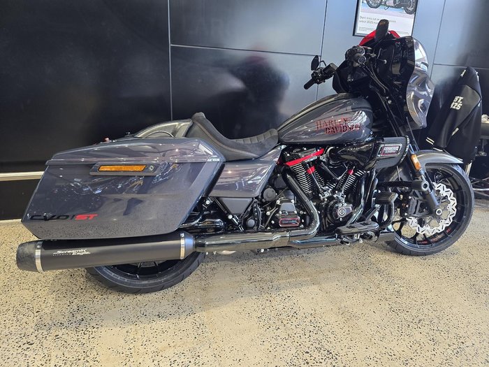 Harley-Davidson CVO Street Glide ST 121 (FLHXSTSE) Touring