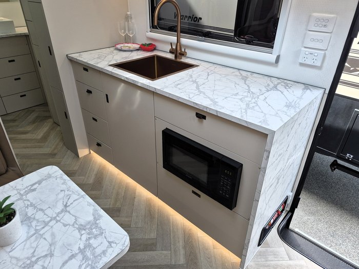 2026 Prime Edge Warrior 21FT Large Ensuite