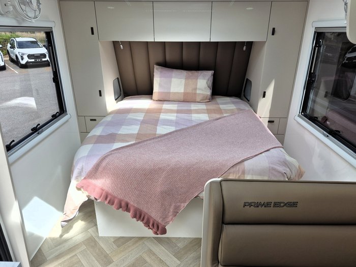 2026 Prime Edge Warrior 21FT Large Ensuite