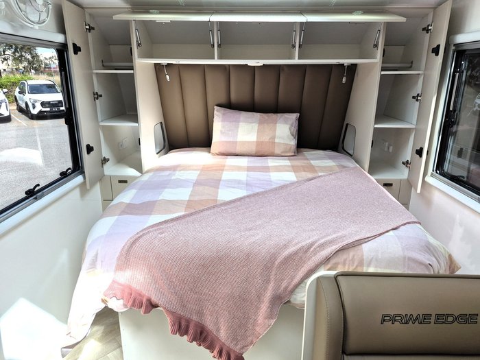 2026 Prime Edge Warrior 21FT Large Ensuite