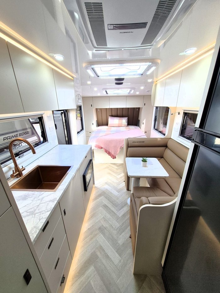 2026 Prime Edge Warrior 21FT Large Ensuite