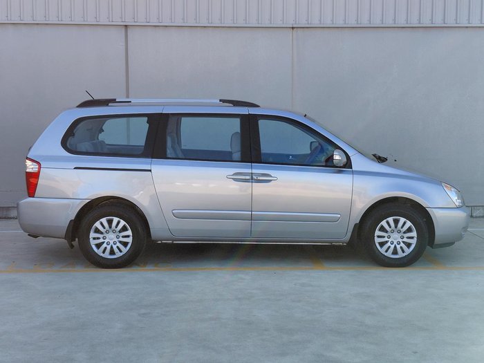 2010 Kia Carnival EXE VQ MY10 Clear Silver