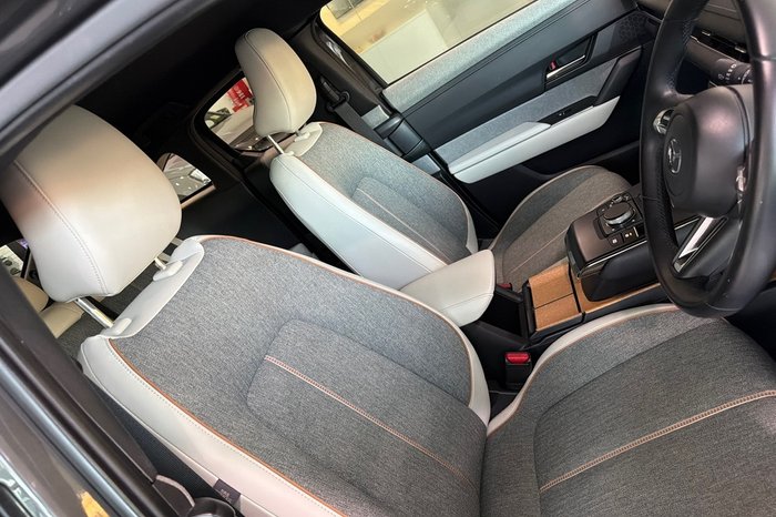 2021 Mazda MX-30 G20e Touring