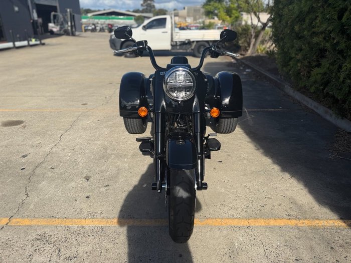 2025 HARLEY-DAVIDSON FLRT FREEWHEELER