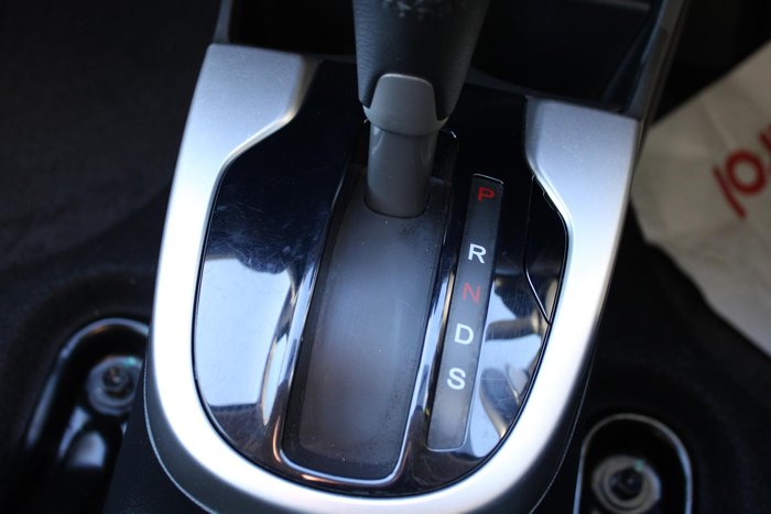 2016 Honda Jazz VTi-S