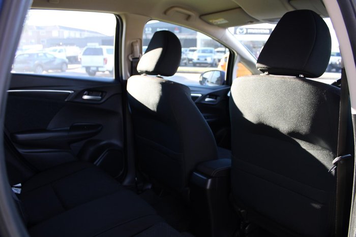 2016 Honda Jazz VTi-S