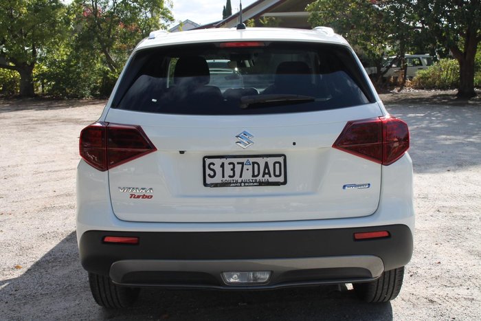 2026 Suzuki Vitara Turbo Hybrid