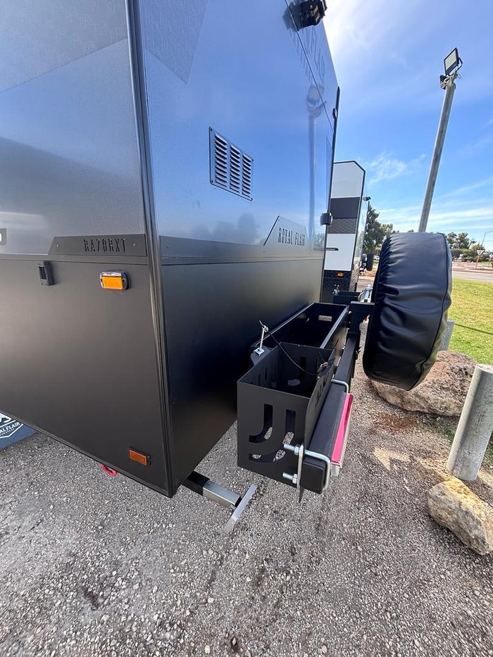 2025 Royal Flair Razor Xt