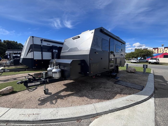 2025 Royal Flair Razor Xt