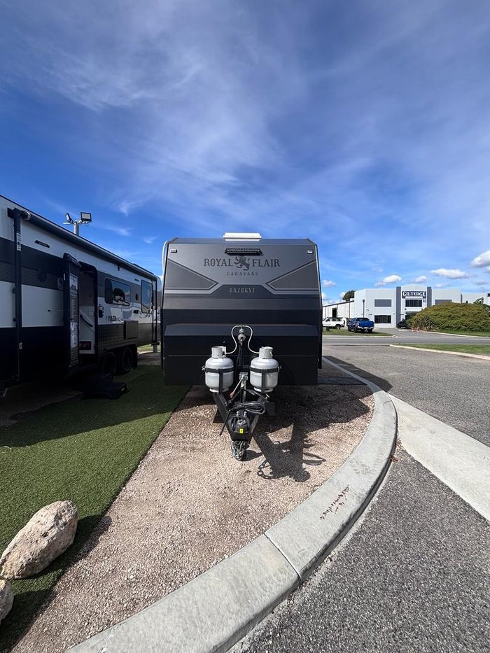 2025 Royal Flair Razor Xt