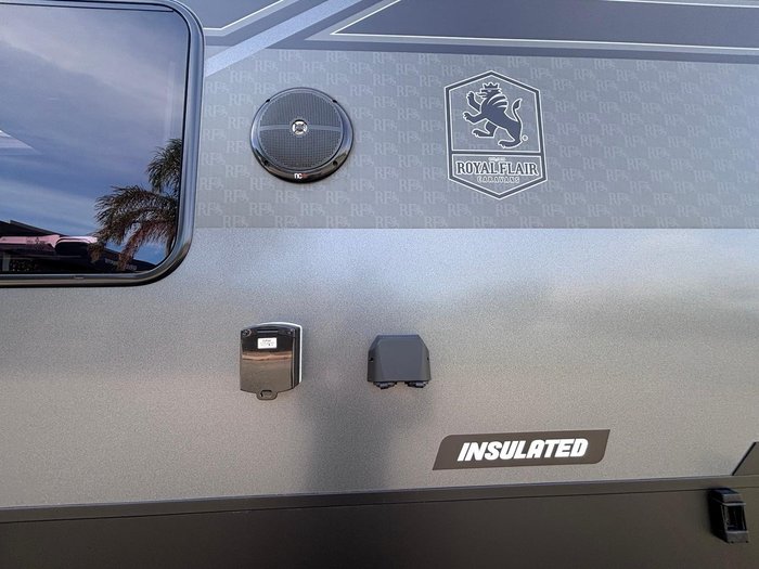 2025 Royal Flair Razor Xt