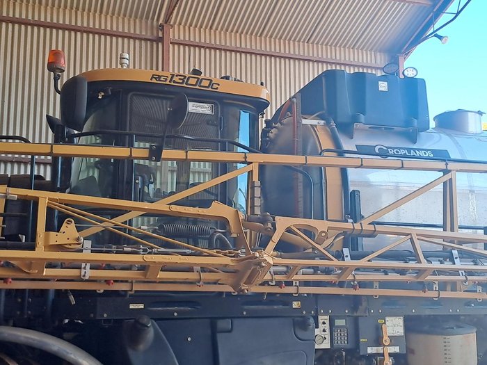 2018 Croplands Rogator RG1300C