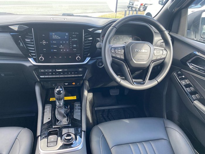 2026 Isuzu MU-X LS-T
