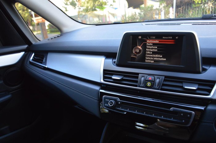 2015 BMW 2 Series 218i Luxury Line F45 Alpine White