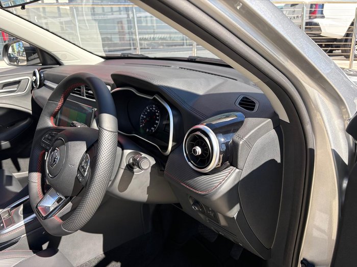 2024 MG ZST Excite