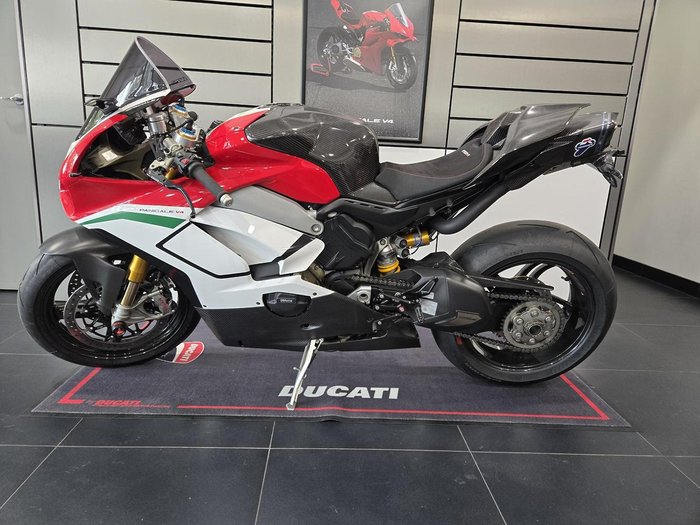 2018 Ducati Panigale V4 Speciale