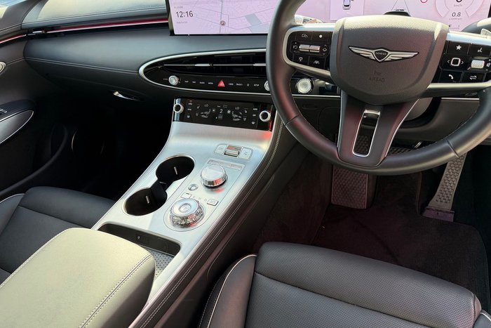 2025 Genesis GV70 2.5T ADVANCED