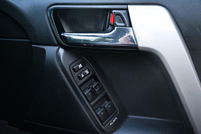 2012 Toyota Landcruiser Prado VX